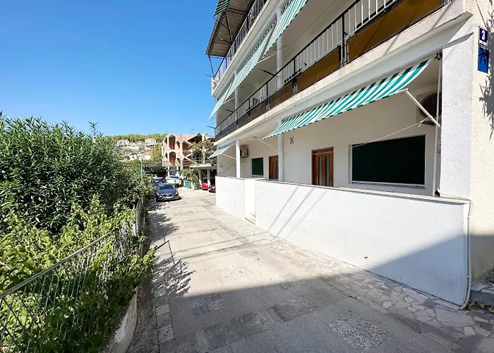Apartments Tereza Трогир